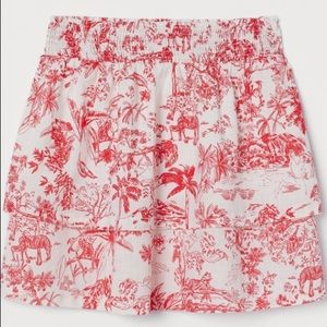 Short tiered ruffle skirt with jungle motif